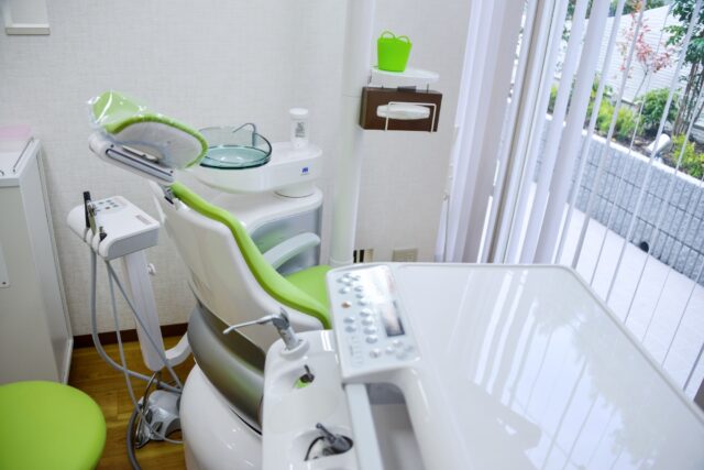 歯医者の診察台の値段は？歯科用ユニット購入のポイントを解説！